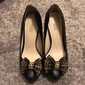 Black Heels w/ Bow